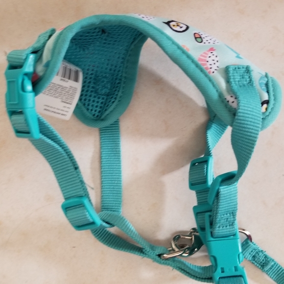 Small Dog or Cat Harness and Leash Adjustable - Picture 9 of 9